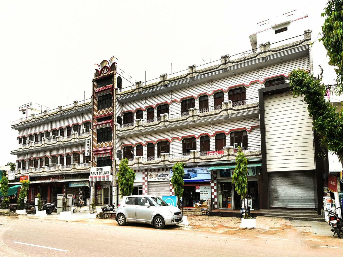 Babina Hotel Lalit Palace المظهر الخارجي الصورة